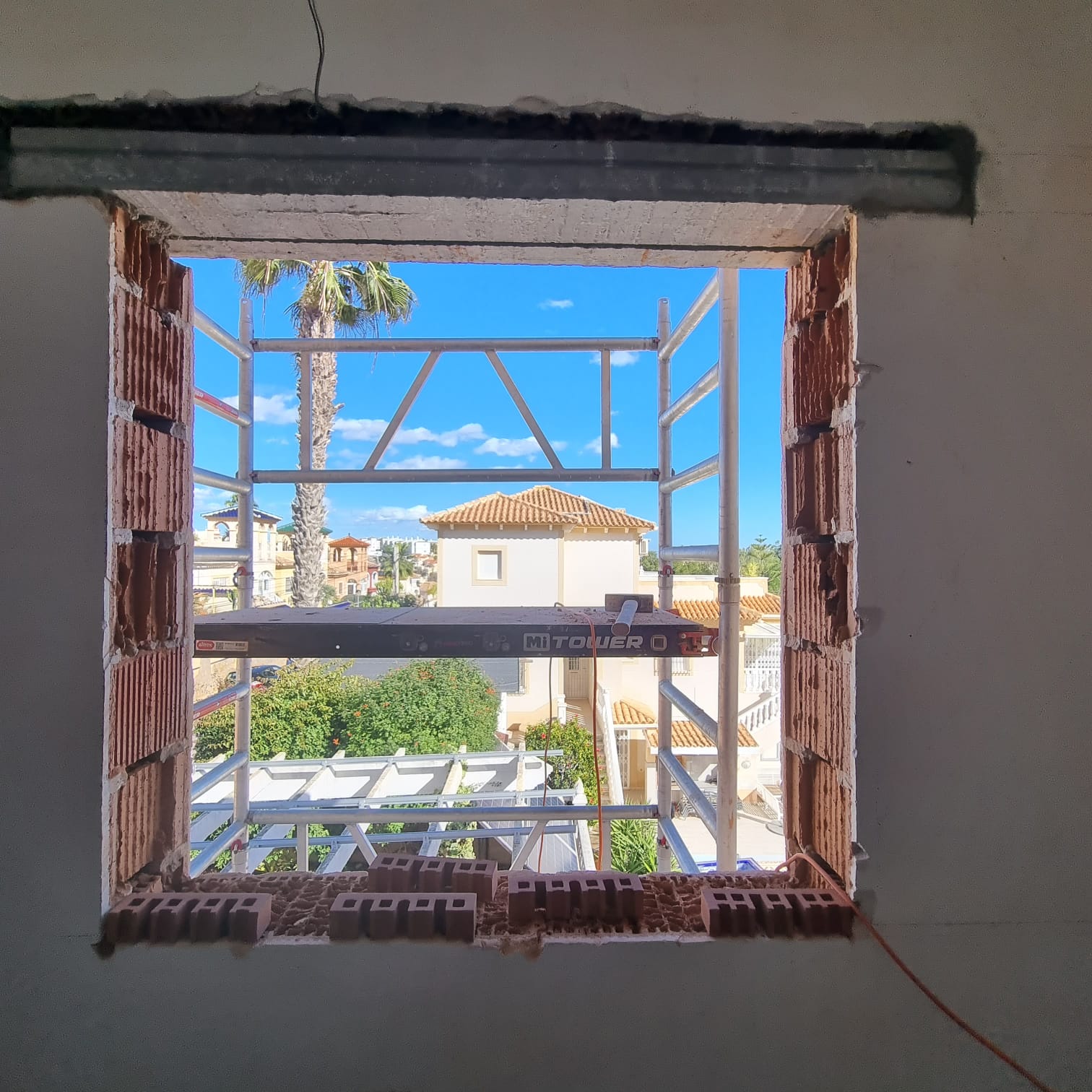 Schimmelbildung durch undichte Fenster